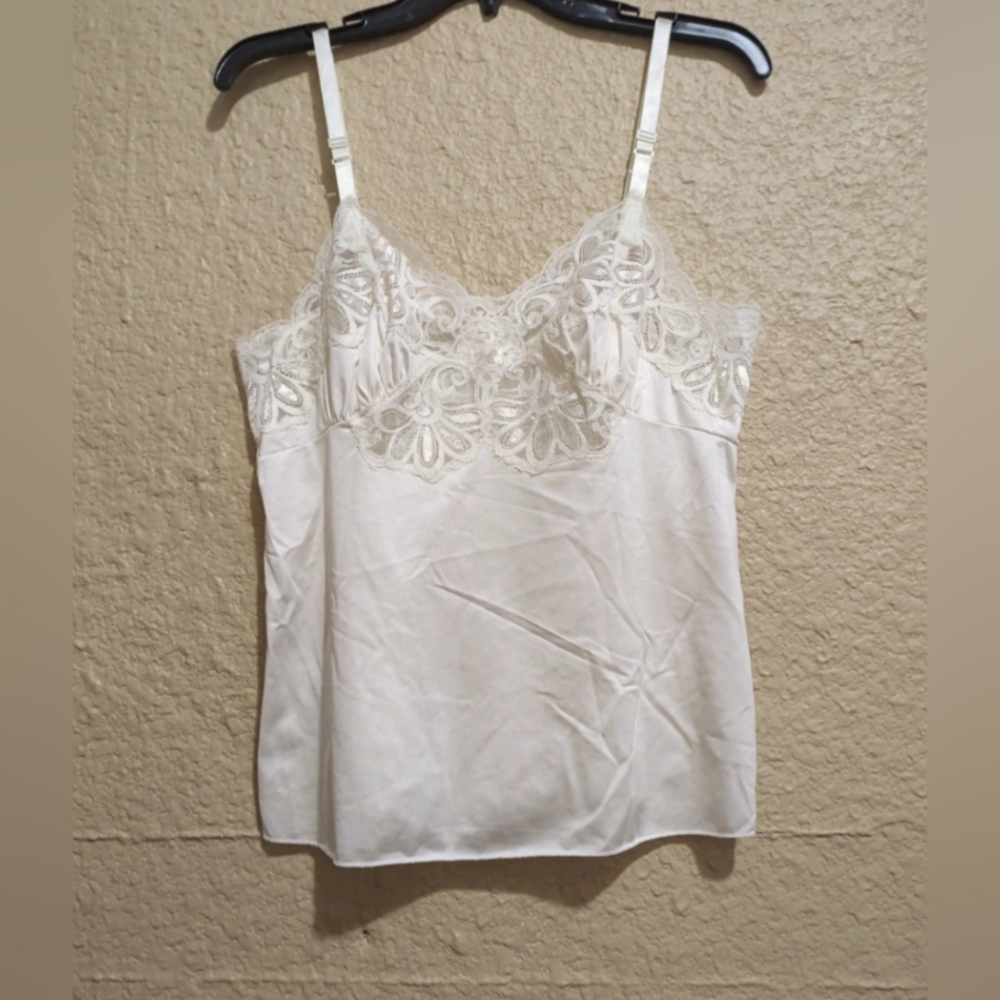 Shadowline Camisole Lingerie Top Women 34 Lace Feminine Cami Ivory Adjustable